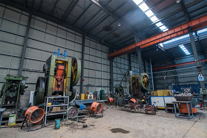 境外网架配件-锥头加工车间